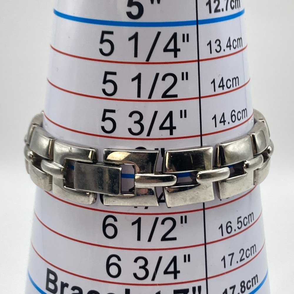 Armitron Now Women's Watch Silver Tone Blue Yellow Dial 22mm New Battery 6.25" - Picture 10 of 16